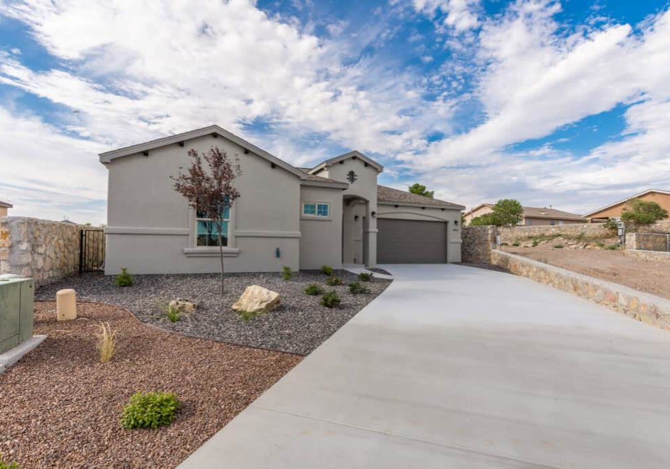 New Home Builder for Modern Southwest Home